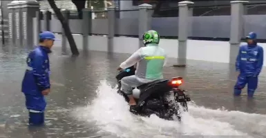 BMKG: Jakarta Diguyur Hujan Lebat, Awas Banjir