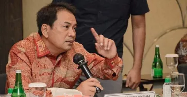 Usai Kantornya Digeledah KPK, Posisi Aziz Syamsuddin Terancam