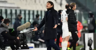 Ngeri! Ini Alasan Conte Beri Jari Tengah ke Bos Juventus
