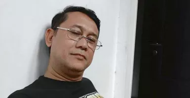 Ibas Buat Bingung, Denny Siregar: Bikin Pantun yang Nyambung Tong