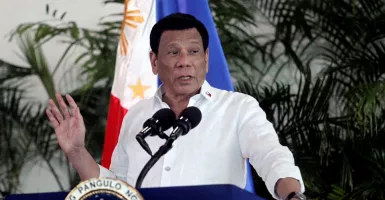 Duterte Ngamuk Disebut Lembek, Tantang China Langsung