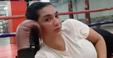 Brutal di Atas Ring, Siva Aprilia Luapkan Hasrat Saat Kick Boxing