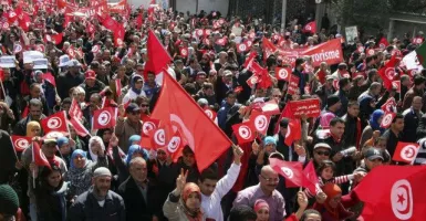 Konflik Perselisihan Pemerintah di Tunisia Meluas, Dunia Waswas