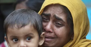 Detik-detik 81 Rohingya Terapung di Tengah Laut, Tragis