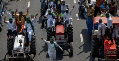 Protes Pemerintah, Warga India Bawa Traktor Saat Demo di Ibu Kota