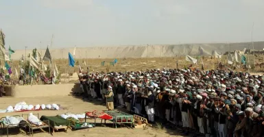 Dihantam Serangan Roket, 18 Warga Afghanistan Mati Syahid