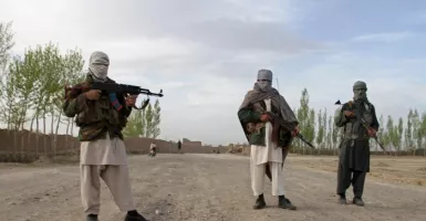 Langgar Kesepakatan, Taliban Tantang AS Berperang