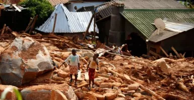 Topan Eloise Hantam Mozambik, Rumah-rumah Hancur, Jalan Terbelah