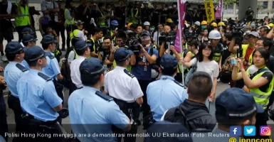 Mencekam, Demonstran Termasuk Pengacara AS Ditangkap di Hong Kong