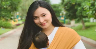 Gemas! Intip Potret Asmirandah dan Chloe saat Pakai OOTD Kompak 