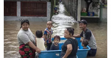 Hujan Deras Tanpa Henti, Tagar Banjir Trending Twitter
