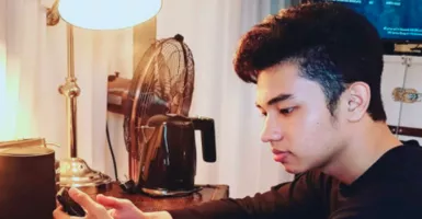 Tiru Gaya Keren Fiki Naki, YouTuber yang Jago 5 Bahasa