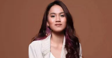 MV Ini Ungkap Fenomena Cewek Gunting Rambut Karena Putus Cinta 