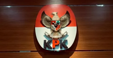 KPK Cecar Staf Ahli Mensos Soal Pengadaan dan Penyaluran Bansos