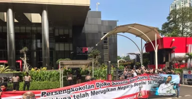 Demonstran Desak KPK Bongkar Skandal Korupsi di Kemenhub
