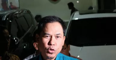 Denny Siregar Serang Munarman, Bawa Nama Kepolisian, Duh!