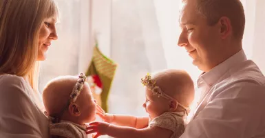 Menanti Kehadiran Anak, 3 Zodiak ini Diprediksi Punya Bayi Kembar