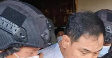 Munarman Punya Koneksi Orang Kuat, Fadli Zon Sebut Nama Tito
