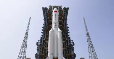 Besok Bumi dalam Bahaya, Roket China Jatuh Tak Terkendali