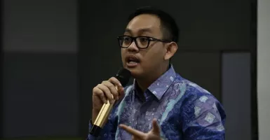 Indonesia Terjerembap ke Lubang Resesi, Ekonom Beri Sorotan Tajam