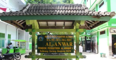 Menengok Ponpes Al Anwar Rembang, Nafas Islam Santun Mbah Maimun