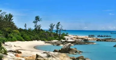 Putus Cinta? Move On ke 4 Pantai di Pulau Bangka aja!