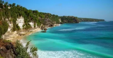 Pesona Dreamland, Pantai Tersembunyi di Kuta Selatan Bali 
