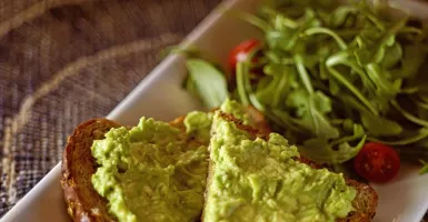 Mau Sarapan Ala Sultan? Cobain Nih Resep Avocado Toast