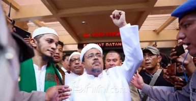 Selain Ahok, HRS Juga Seret Nama Jokowi & Raffi Ahmad di Pleidoi