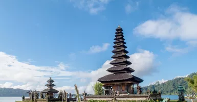 5 Fakta Kristen Gray, Bule AS yang Bikin Tutorial Tinggal di Bali