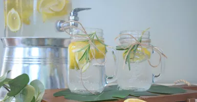Rutin Minum Lemon Water, Ini 4 Manfaat Ajaib yang Kamu Dapat!
