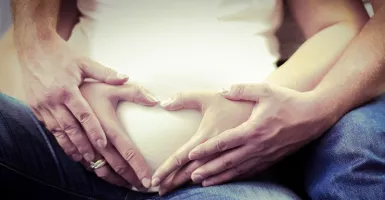 Moms, Ini 5 Tanda yang Muncul Ketika Hamil Anak Kembar