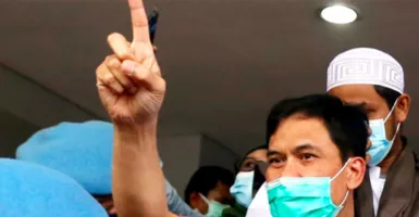 Munarman Geram Soal Teror Bertuliskan FPI: Berhenti Memfitnah!