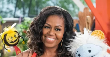 Yuk, Lihat Michelle Obama Masak di Serial Netflix Waffles + Mochi