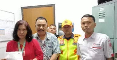 Pengumuman! Ditemukan Rp12 juta di KRL Jakarta-Bogor