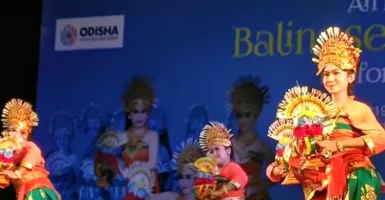 Hebatnya Tarian Bali, Ribuan Masyarakat India Terhipnotis