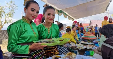 Unik, Ada Ratusan Talang di Festival Keraton Masyarakat Adat