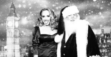 Adele Unggah Foto Santa Klaus Jelang Natal Malam ini