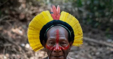 Suku Asli Amazon Bersatu Melawan Presiden Brasil