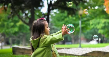 4 Tips Membangun Kepercayaan Diri pada Anak
