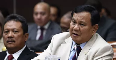 Sekali Menjentikkan Jari, Prabowo Jadi Menteri Terbaik 