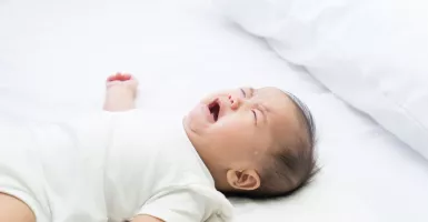 3 Hal yang Dapat Bunda Lakukan agar Bayi Berhenti Menangis