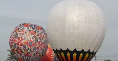 Meriah, Puluhan Balon Udara Terbang di Langit Wonosobo