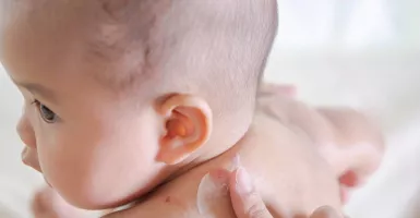 Ibu, 4 Cara Ini Bisa Tangkal Gigitan Nyamuk yang Mengganggu Bayi