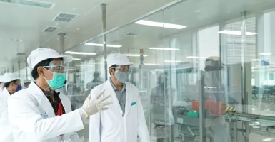 Presiden Jokowi Minta Bio Farma untuk Produksi 250 Juta Vaksin