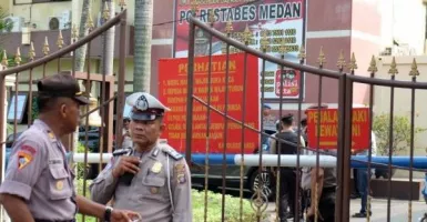 Bom Bunuh Diri di Mapolrestabes Medan, Densus 88 Olah TKP
