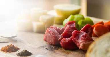 4 Cara Alami Membuat Daging Kurban Empuk Saat Dimakan