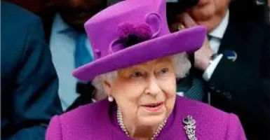 Pidato Corona Ratu Inggris Bikin Warga Menangis