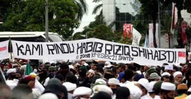 Pesantren Habib Rizieq Dipaksa Tutup, Pemerintah Makin Ngeri