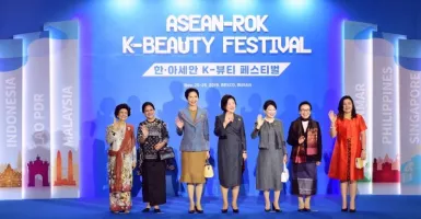 Ibu Negara Kunjungi K-Beauty Festival, Ingin Glowing, Bu?